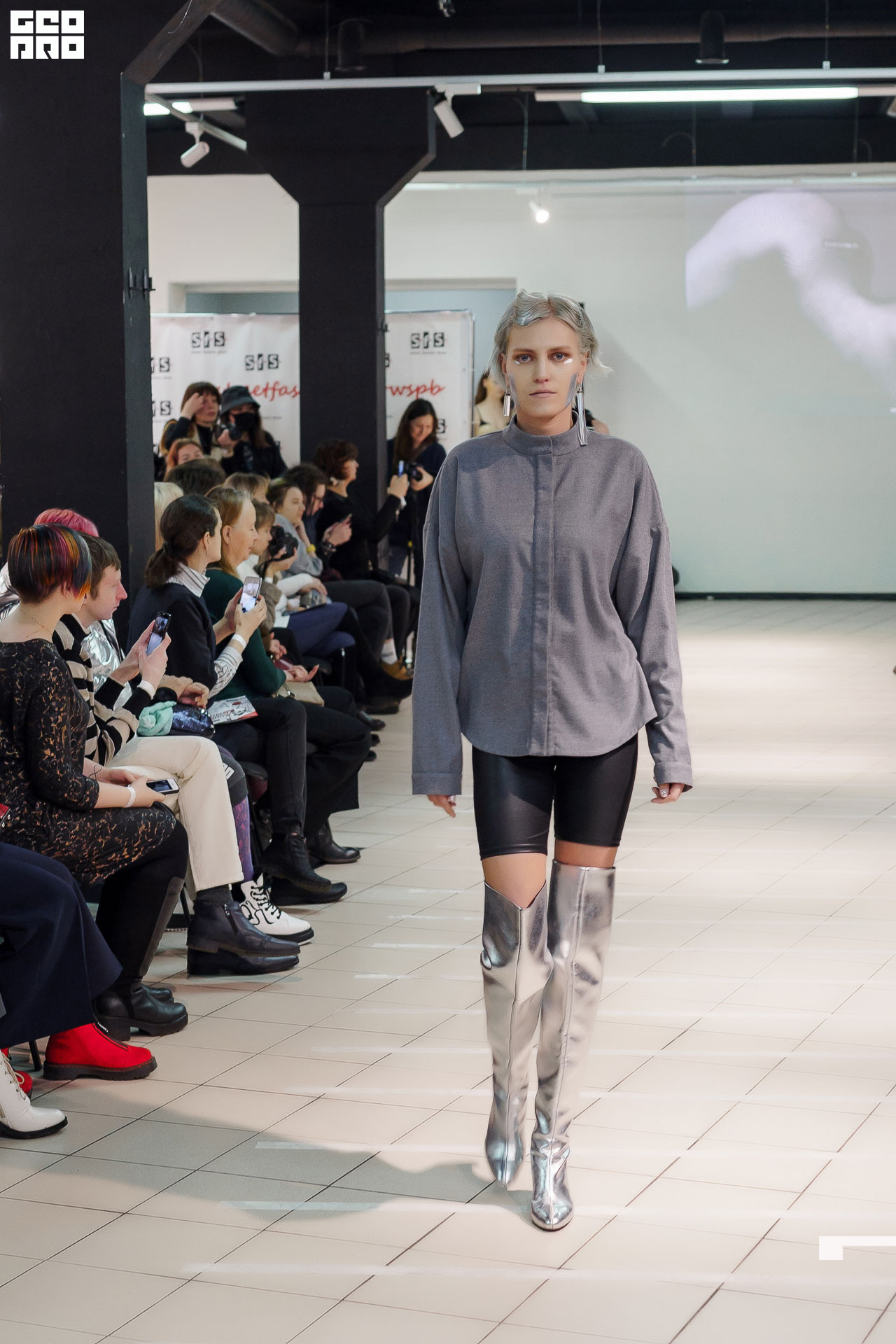 01.02.20_StreetFashionShow АртМуза_0130.JPG