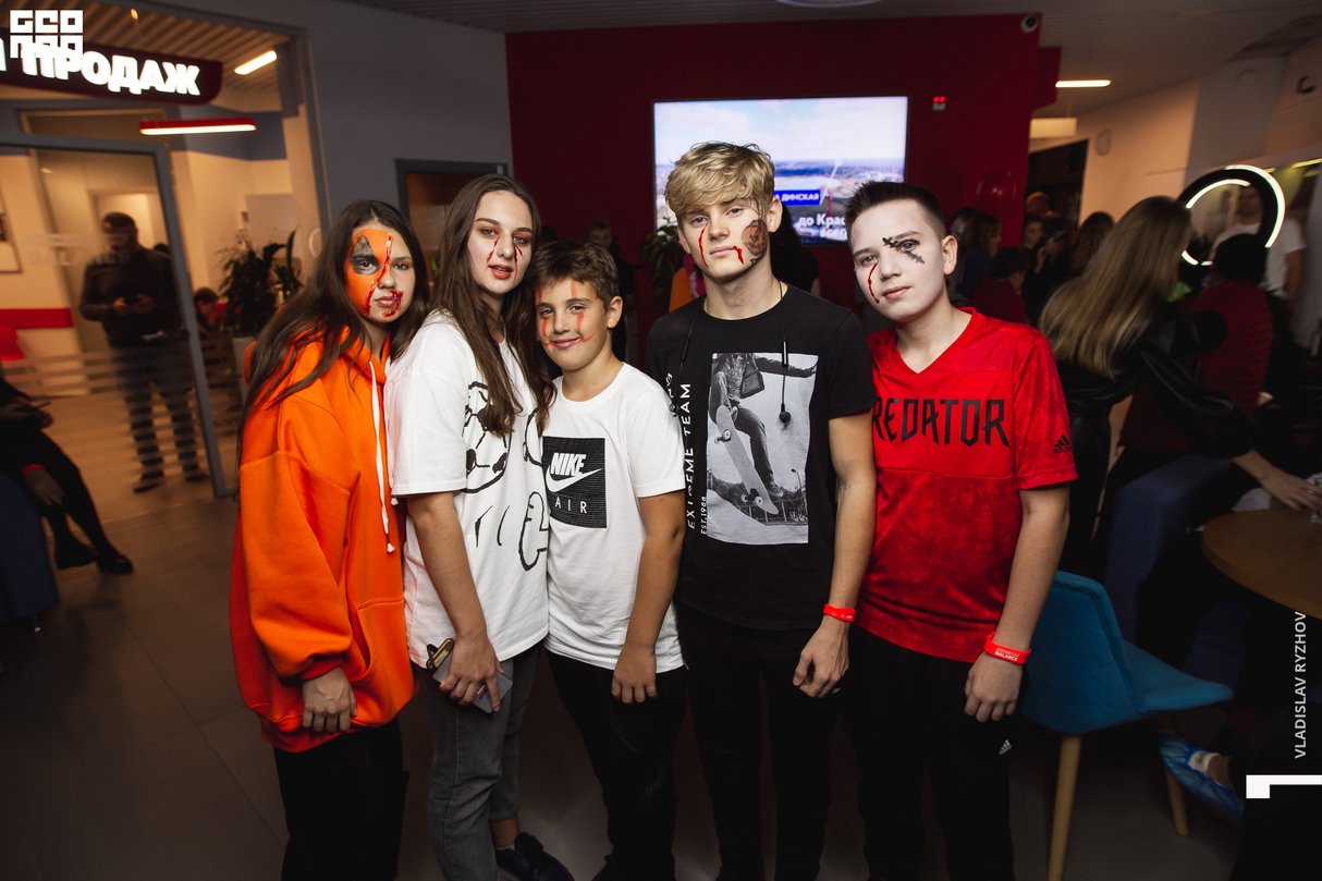 Halloween party 8