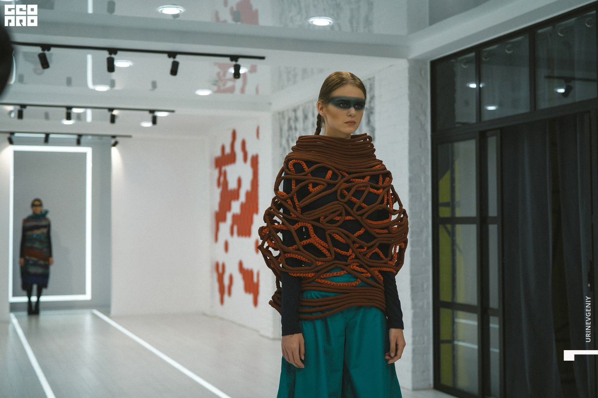 Показ в рамках Mercedes-Benz Fashion Week Russia 10