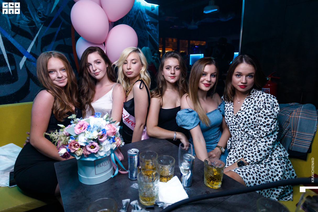 Non-Stop Party at TO-TO Restaurant and Lounge 8