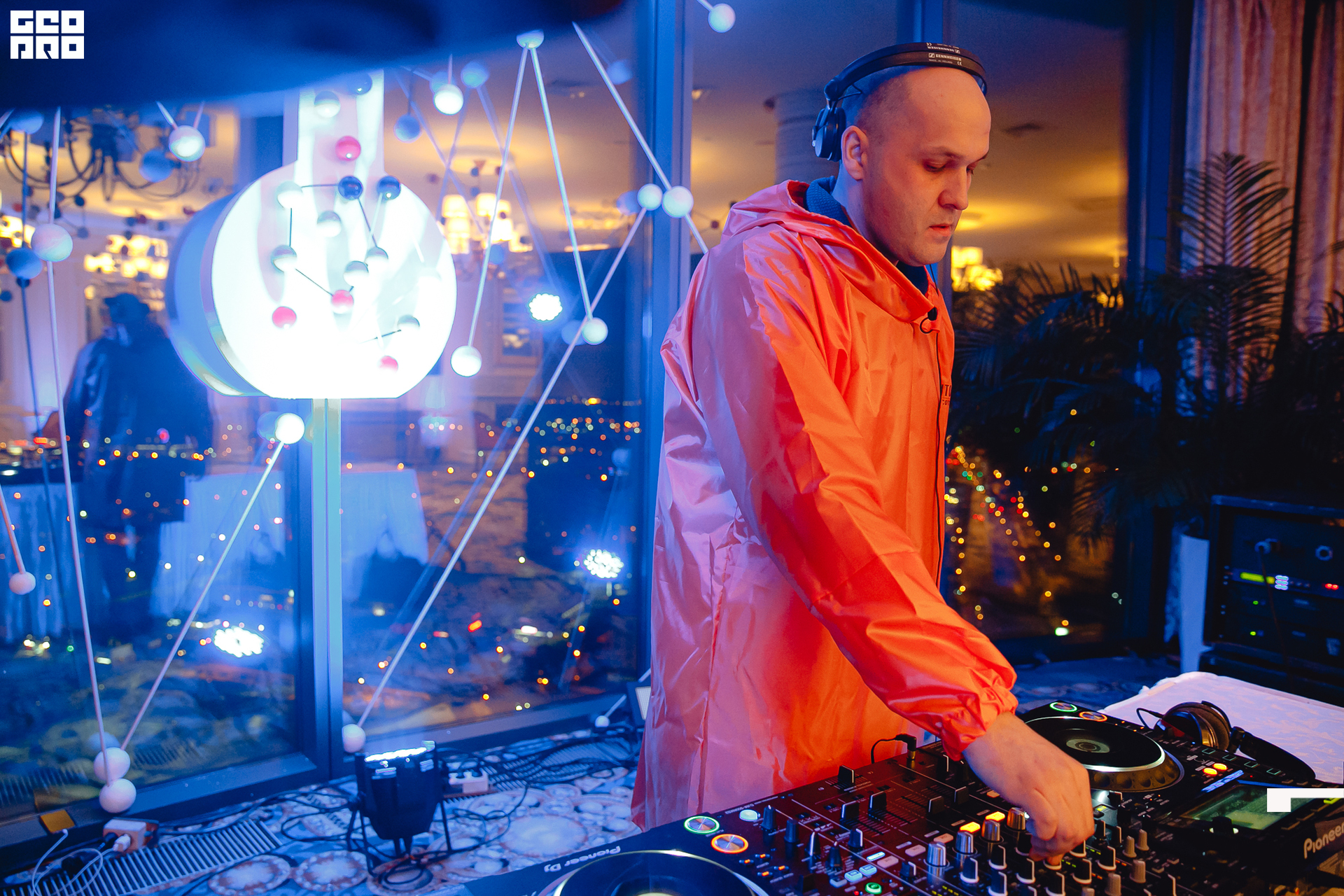 2019-11-22 23-00-00 Krylova_VOX_0005.jpg