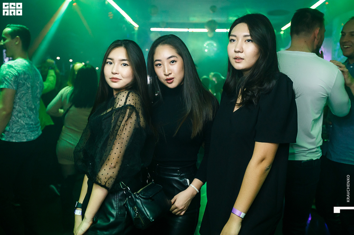 Student night/Forever 18 8