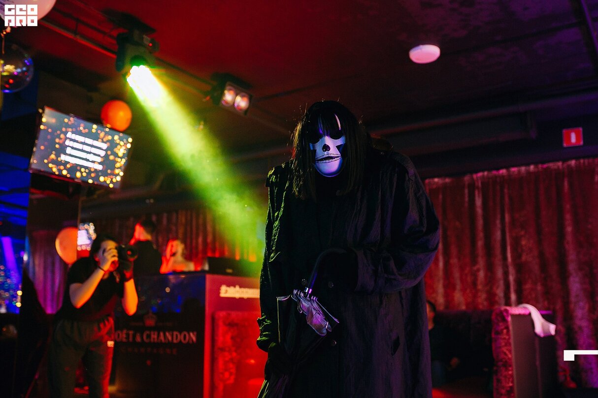 Karaoke & MYSTIC SHOW. Part II. 19