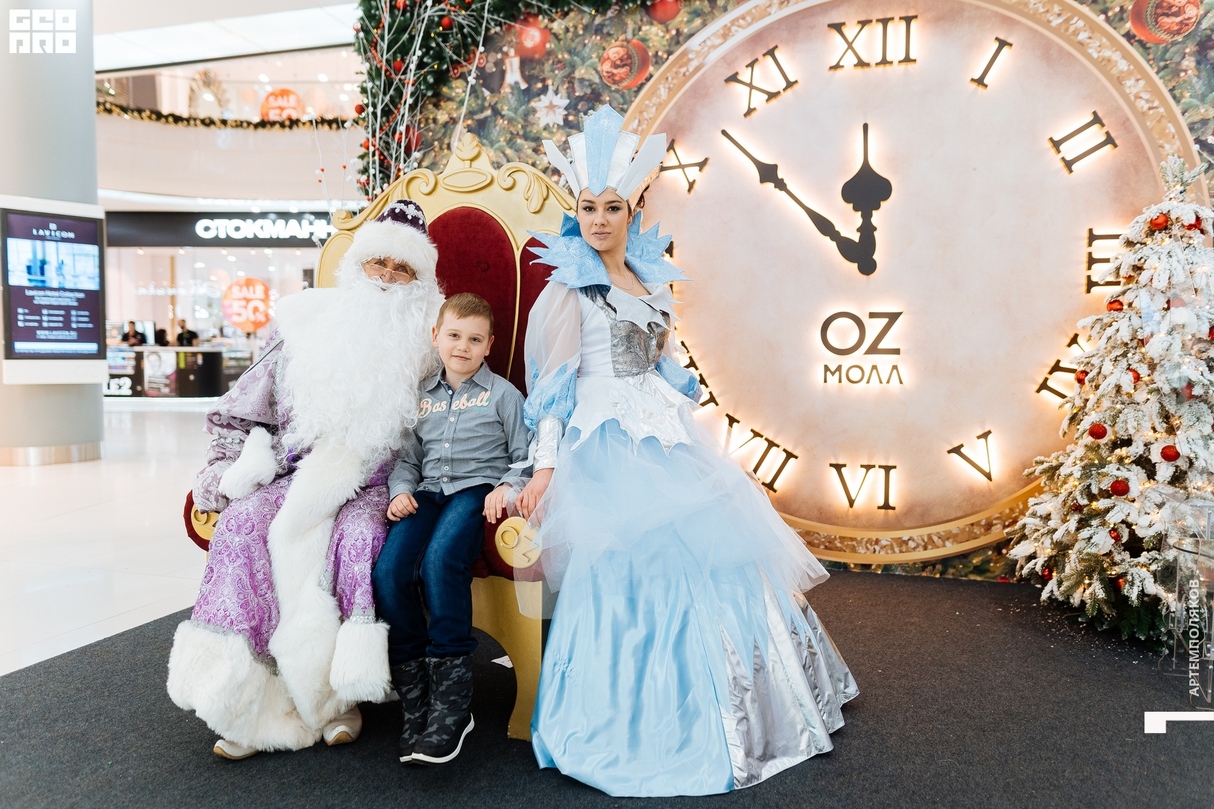 Пора новогоднего волшебства в OZ MALL 27