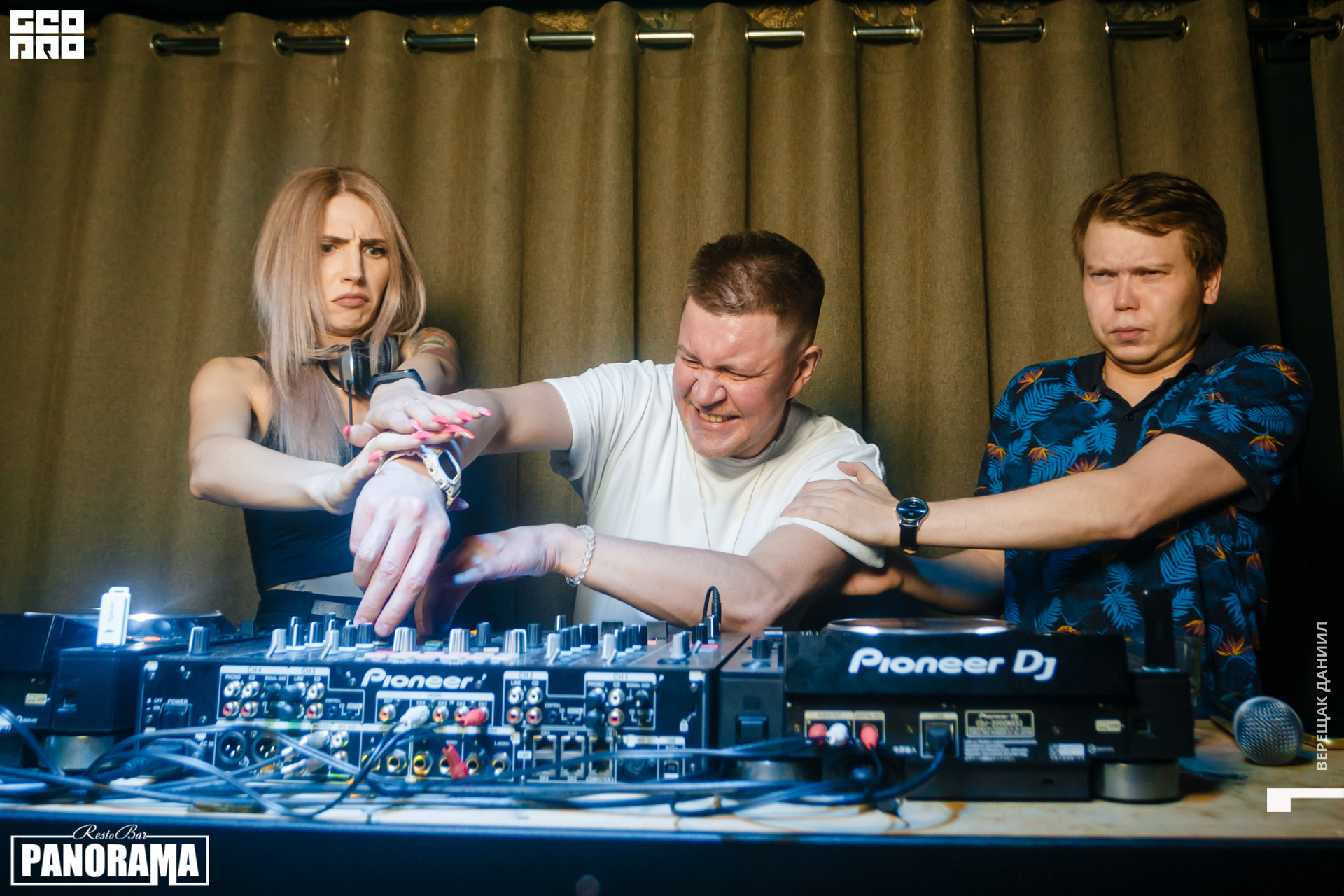 20-10-17 01-44-37.jpg