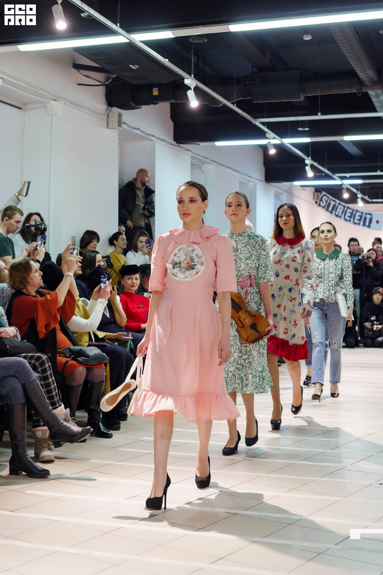 01.02.20_StreetFashionShow АртМуза_0036.JPG