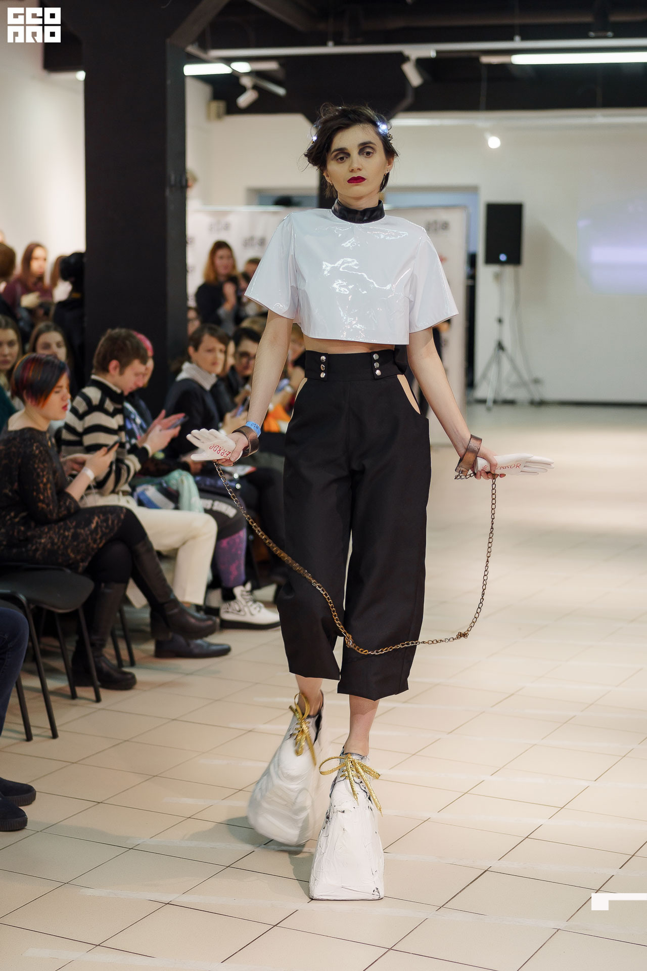 01.02.20_StreetFashionShow АртМуза_0546.JPG