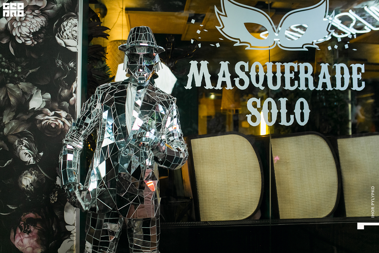 Solo karaoke&music bar - Masquerade Solo 25