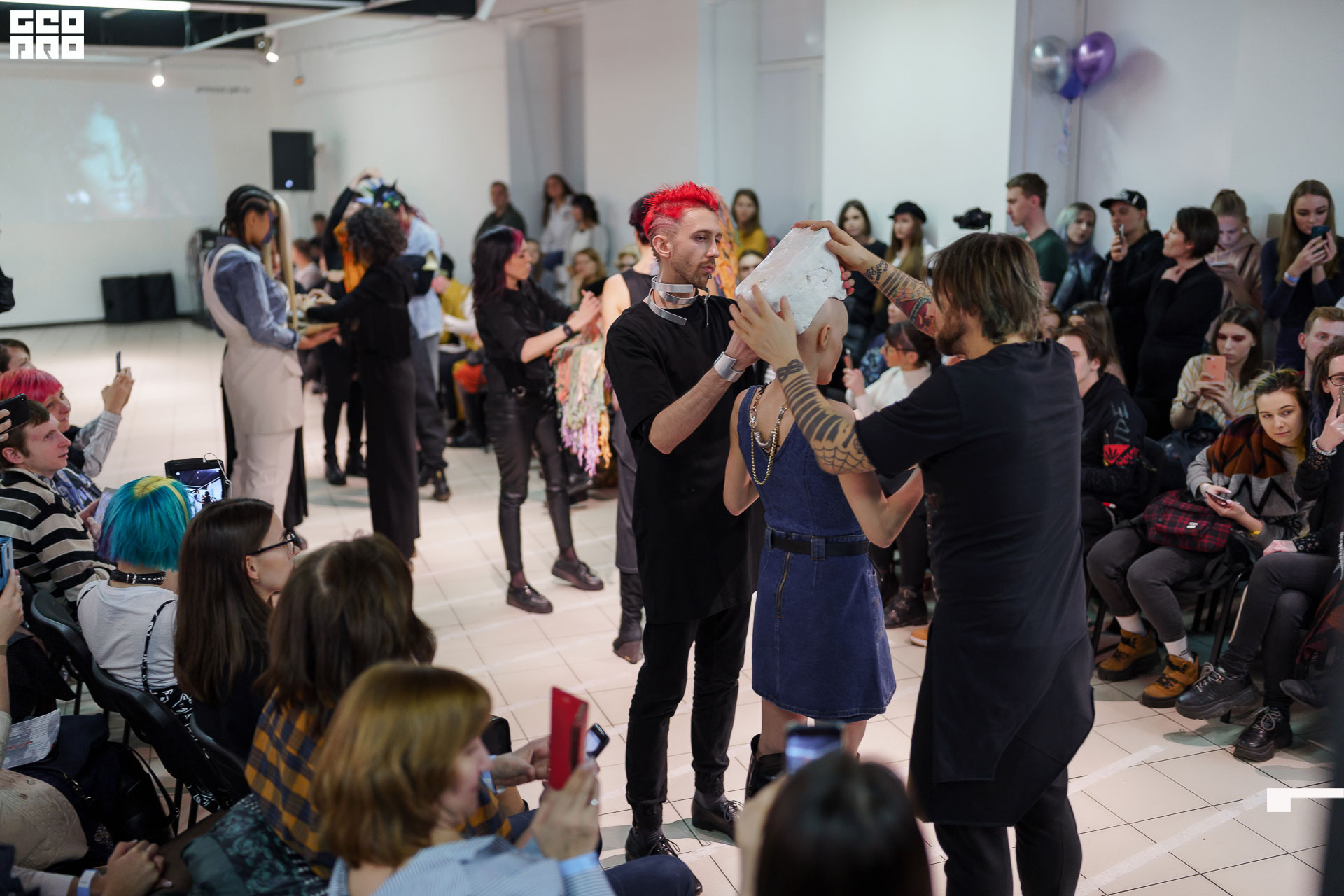 01.02.20_StreetFashionShow АртМуза_0744.JPG