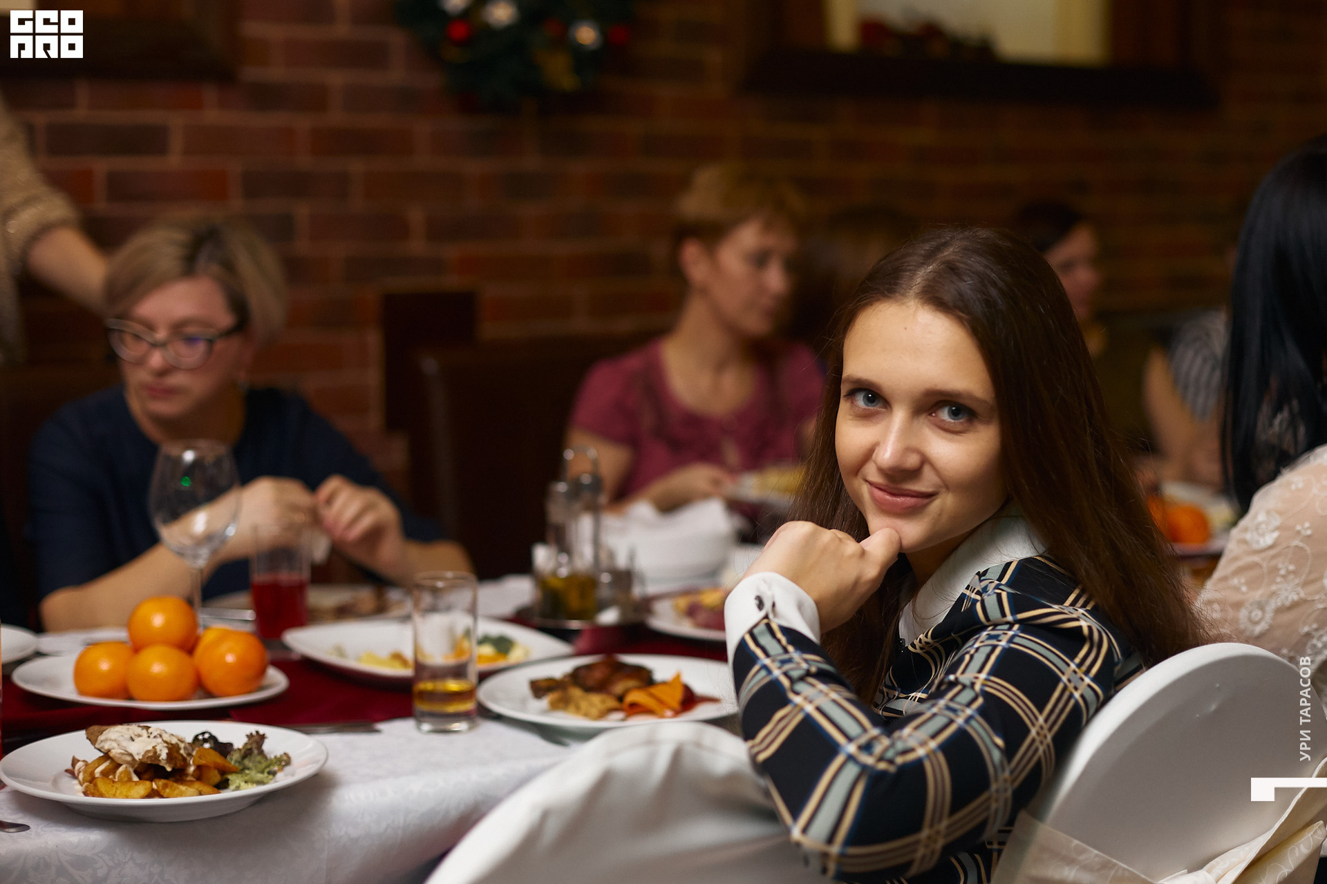 042 191228_213450_uri_0042.jpg