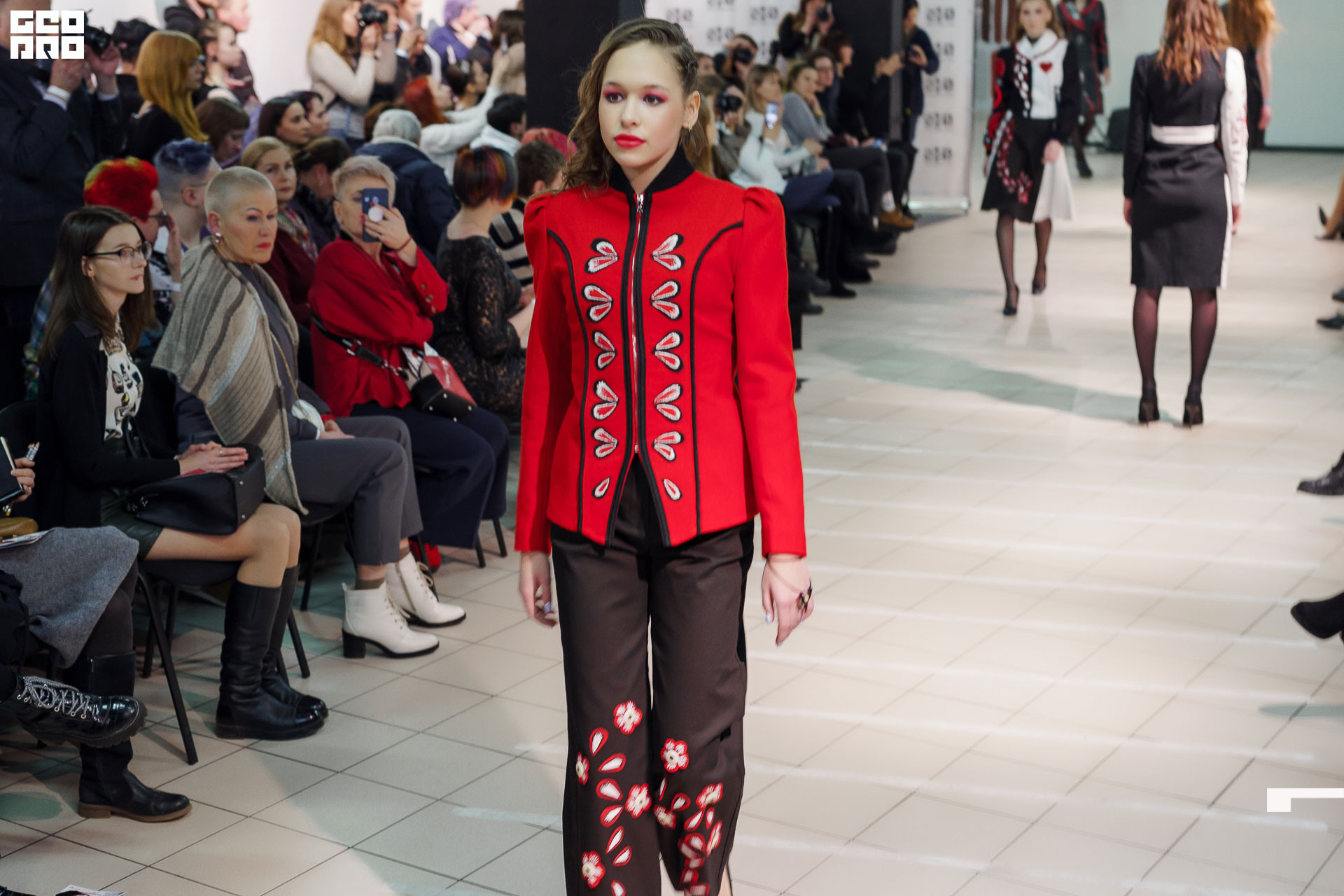 01.02.20_StreetFashionShow АртМуза_0069.JPG