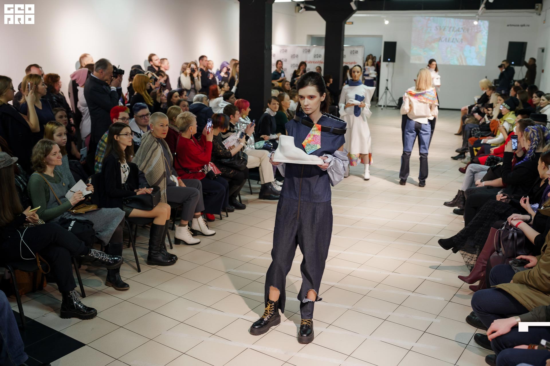 01.02.20_StreetFashionShow АртМуза_0059.JPG