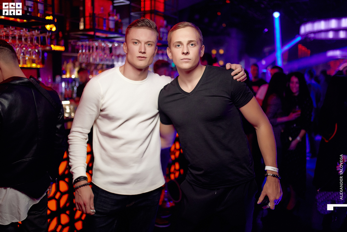 RAXON (Diynamic, Barcelona), Runov b2b A.Fleming, Deenara in CHI 15