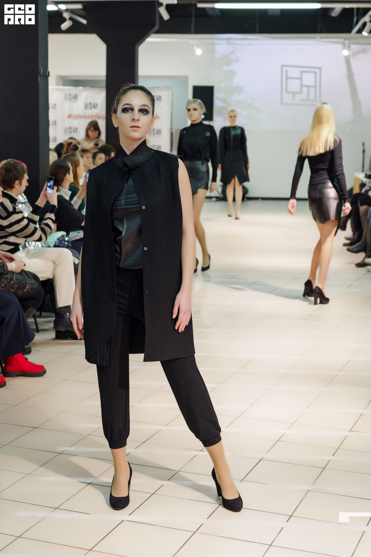 01.02.20_StreetFashionShow АртМуза_0290.JPG