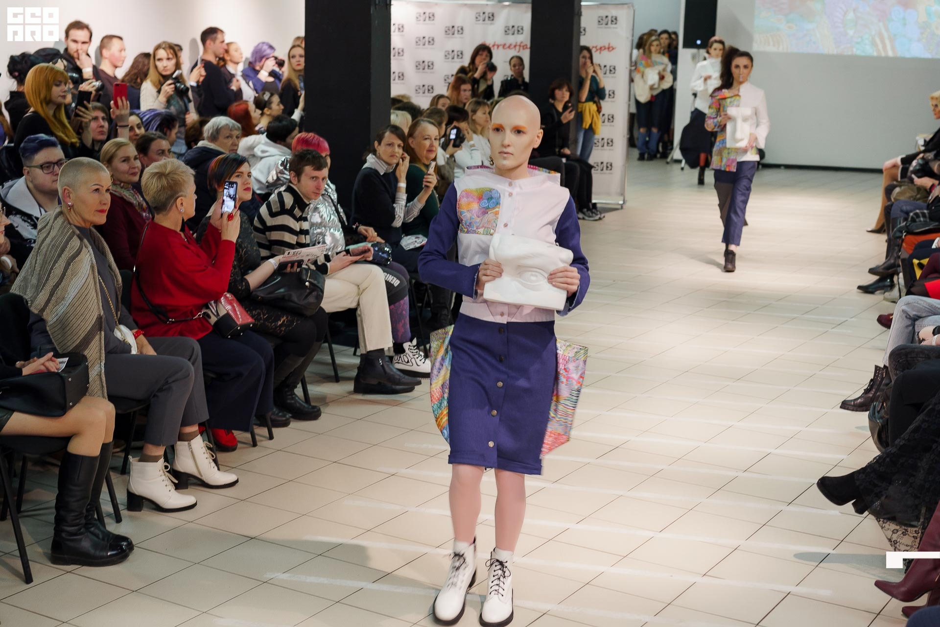 01.02.20_StreetFashionShow АртМуза_0053.JPG