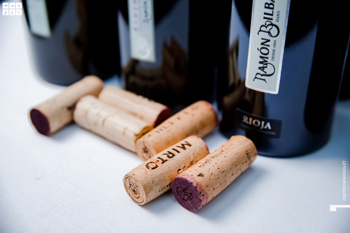 Дегустация Mirto (Bodegas) в ресторане LAvue 9