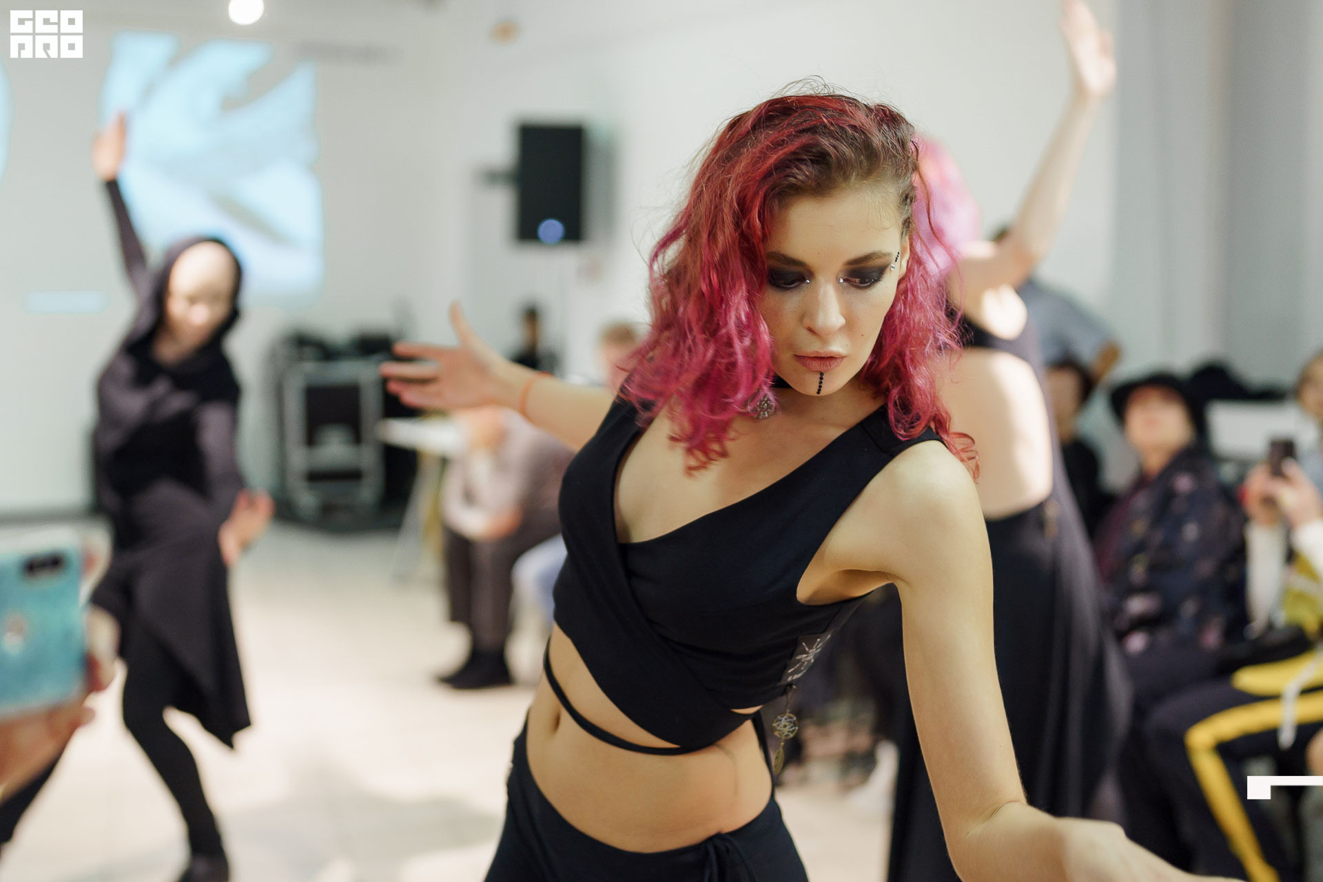 01.02.20_StreetFashionShow АртМуза_0970.JPG