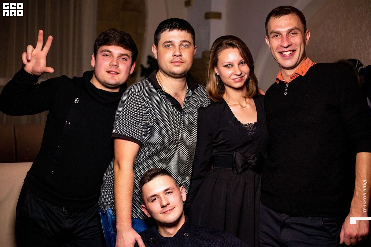 Новогодний корпоратив в кафе Арагац 8