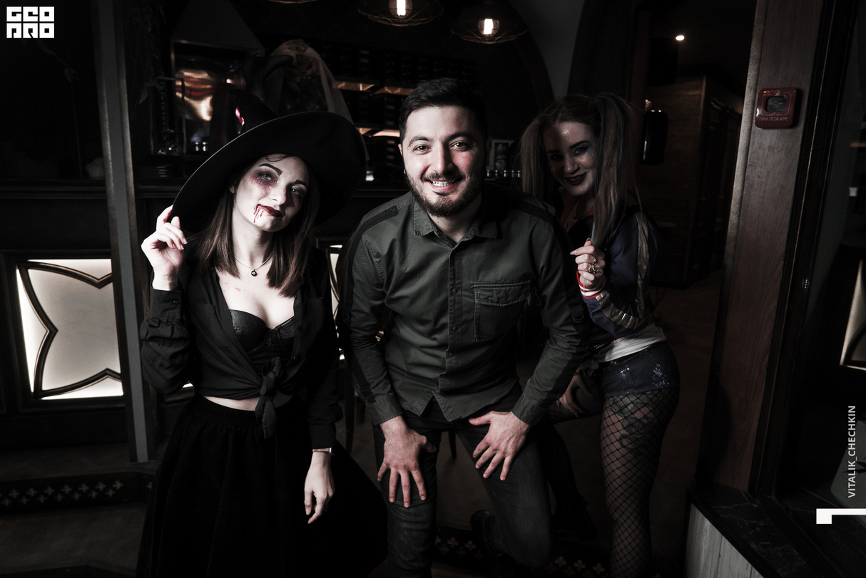 Halloween in PTIZZA bar 25