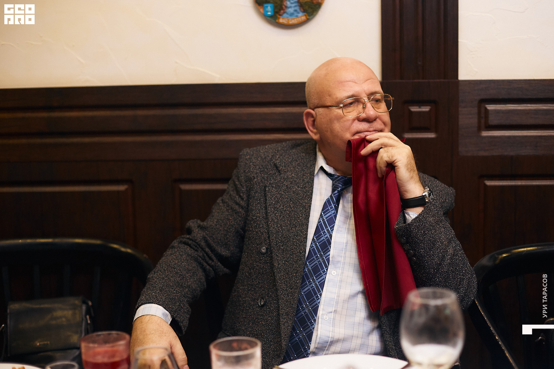 030 191229_222638_uri_0030.jpg