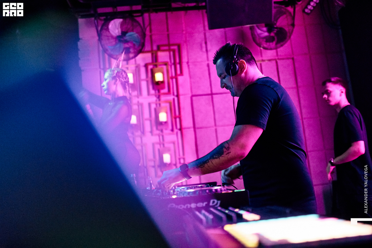 Aparde (live, Germany) in CHI 24