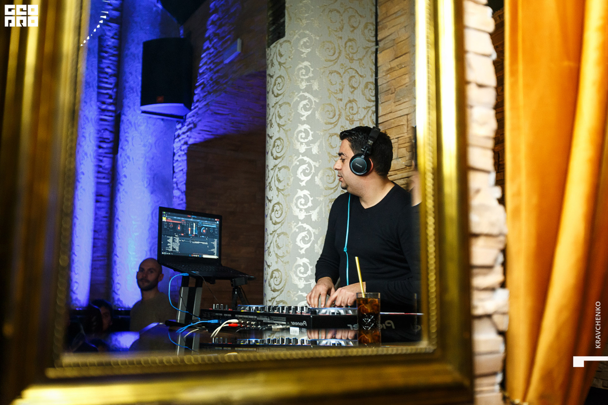 Friday party at Life Club 7