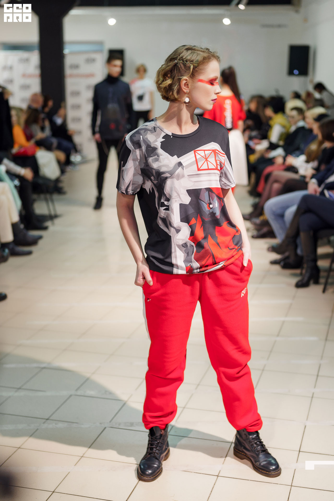 01.02.20_StreetFashionShow АртМуза_0934.JPG