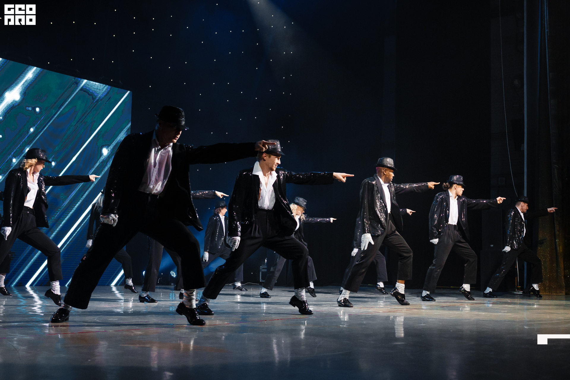 19-10-14 20-17-30.jpg