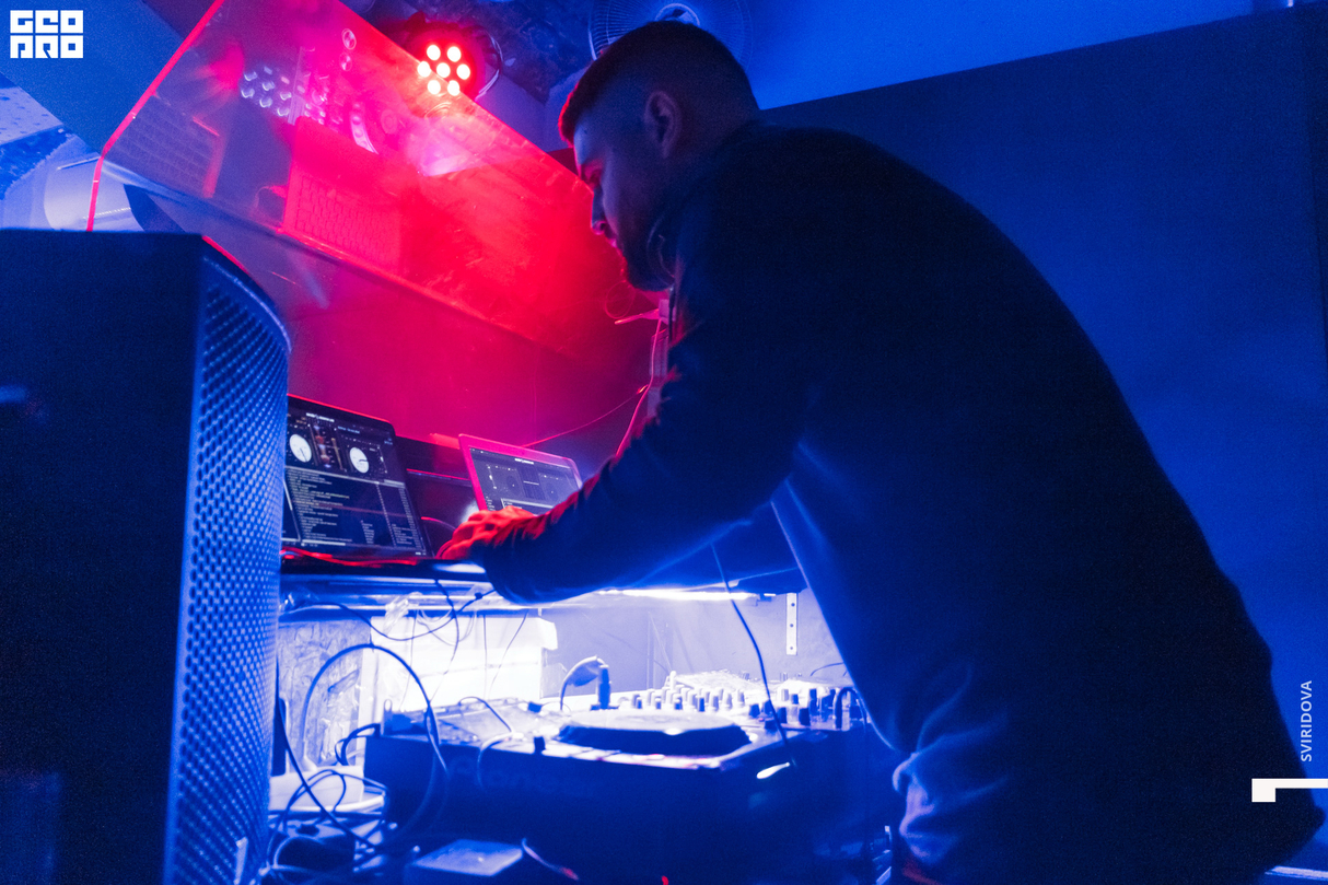 Saturday Night at Fancy // DJ Poeta & Brush 11
