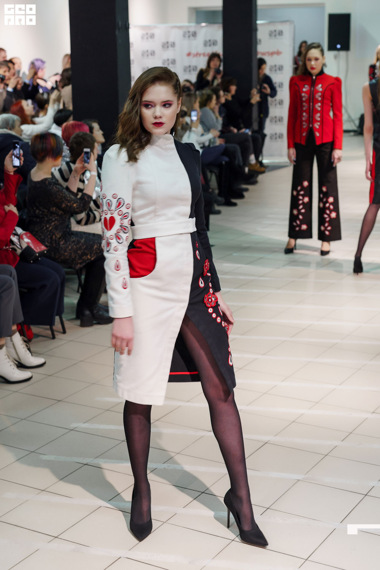 01.02.20_StreetFashionShow АртМуза_0068.JPG