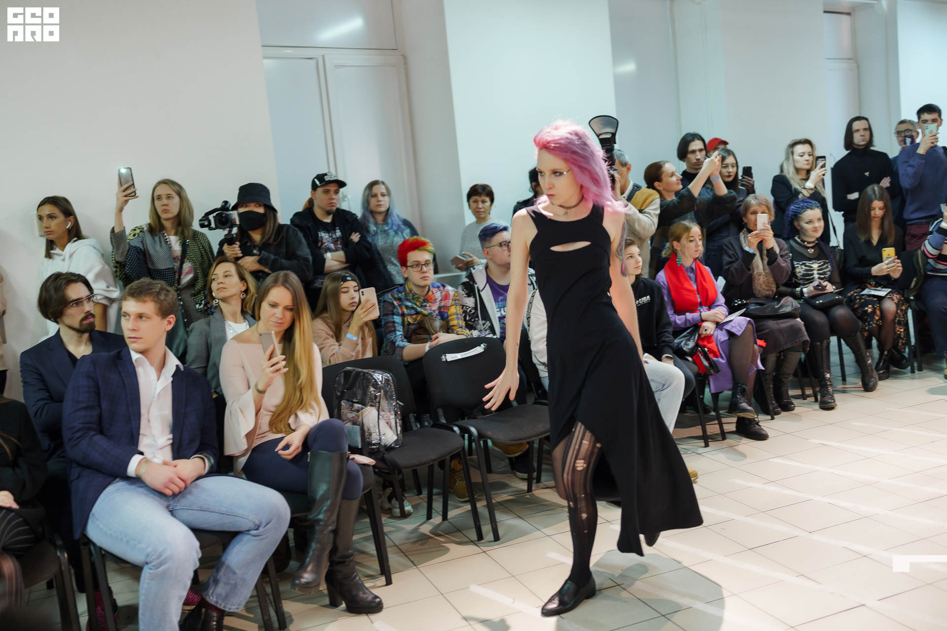 01.02.20_StreetFashionShow АртМуза_0963.JPG