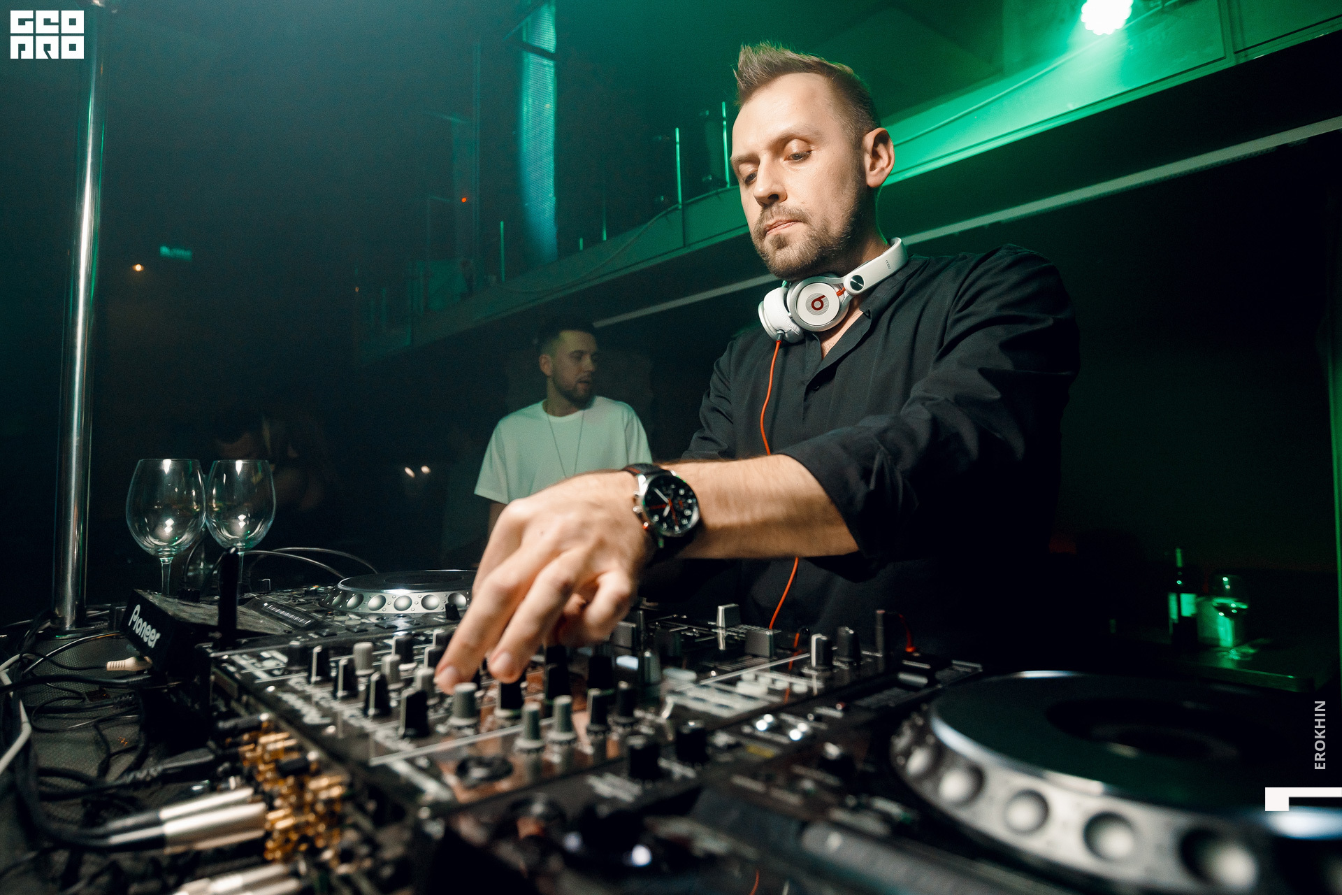 012 2020-11-08_01-27-30-012-EROKHIN.jpg