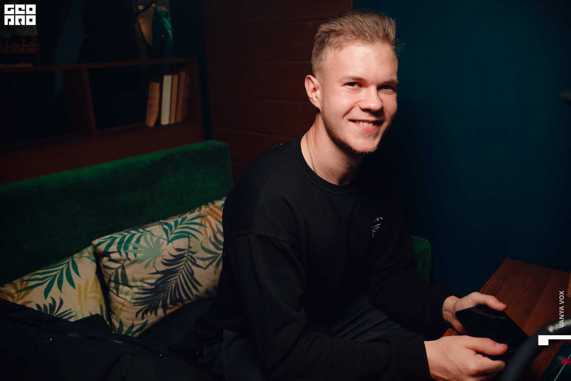 2019-11-29 22-00-00_Вокс_0060.jpg