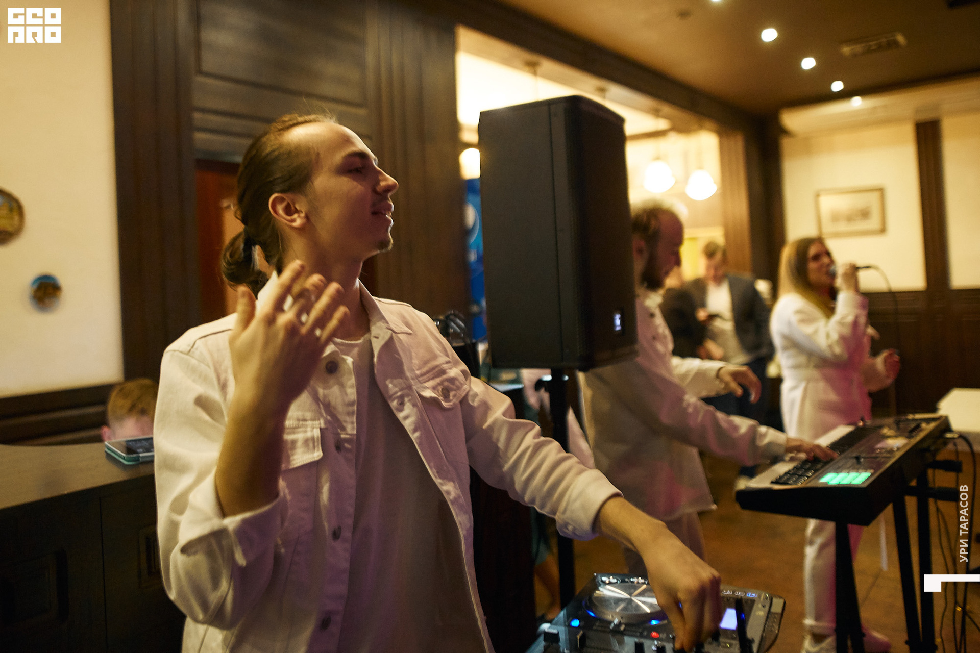 126 191229_230245_uri_0126.jpg