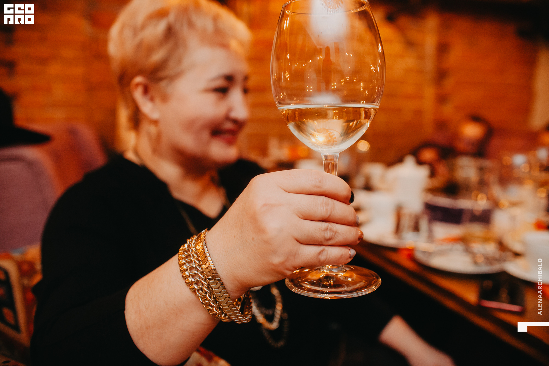 2019-11-22 20-00-21_alenaarchibald_0014.jpg