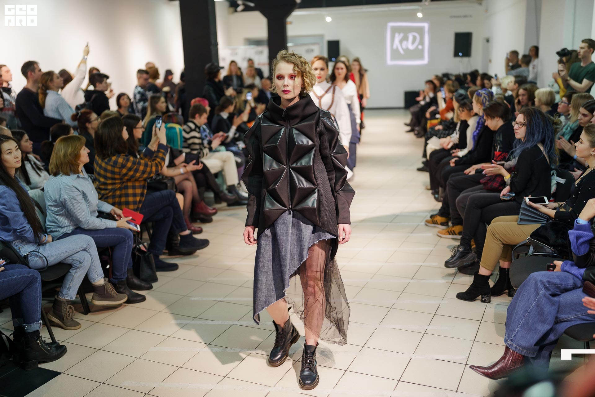 01.02.20_StreetFashionShow АртМуза_0654.JPG