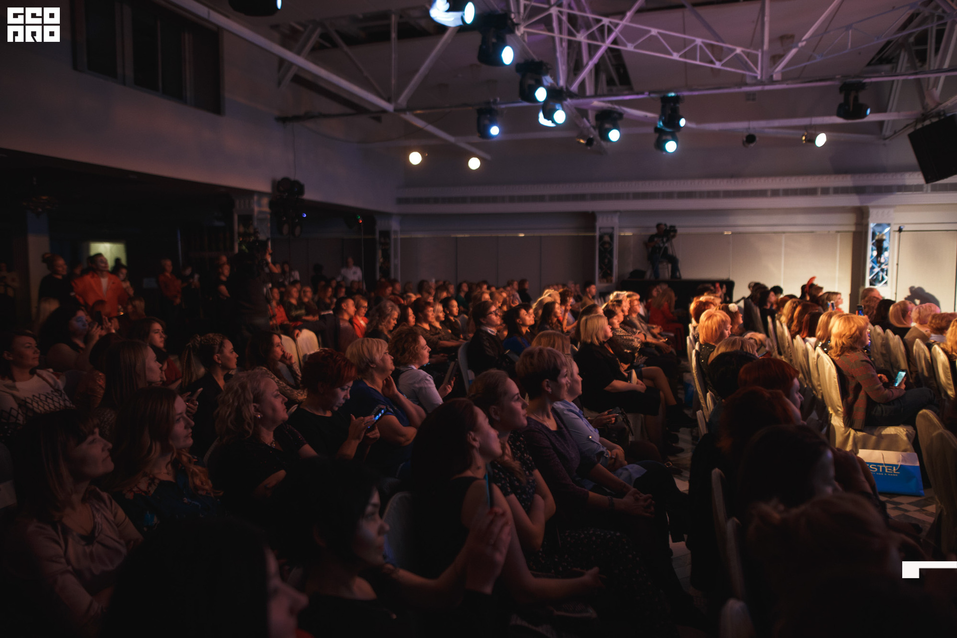 275 191203_185703_uri_0275.jpg