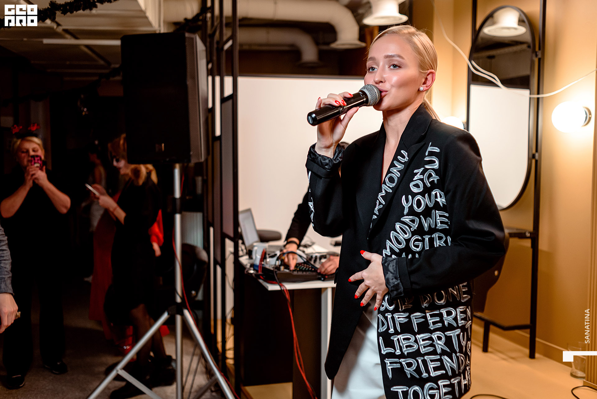 0019_2020-10-31_20-16-43 - Sanatina.jpg