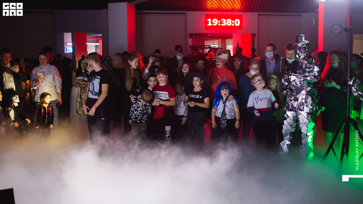 Halloween party 12