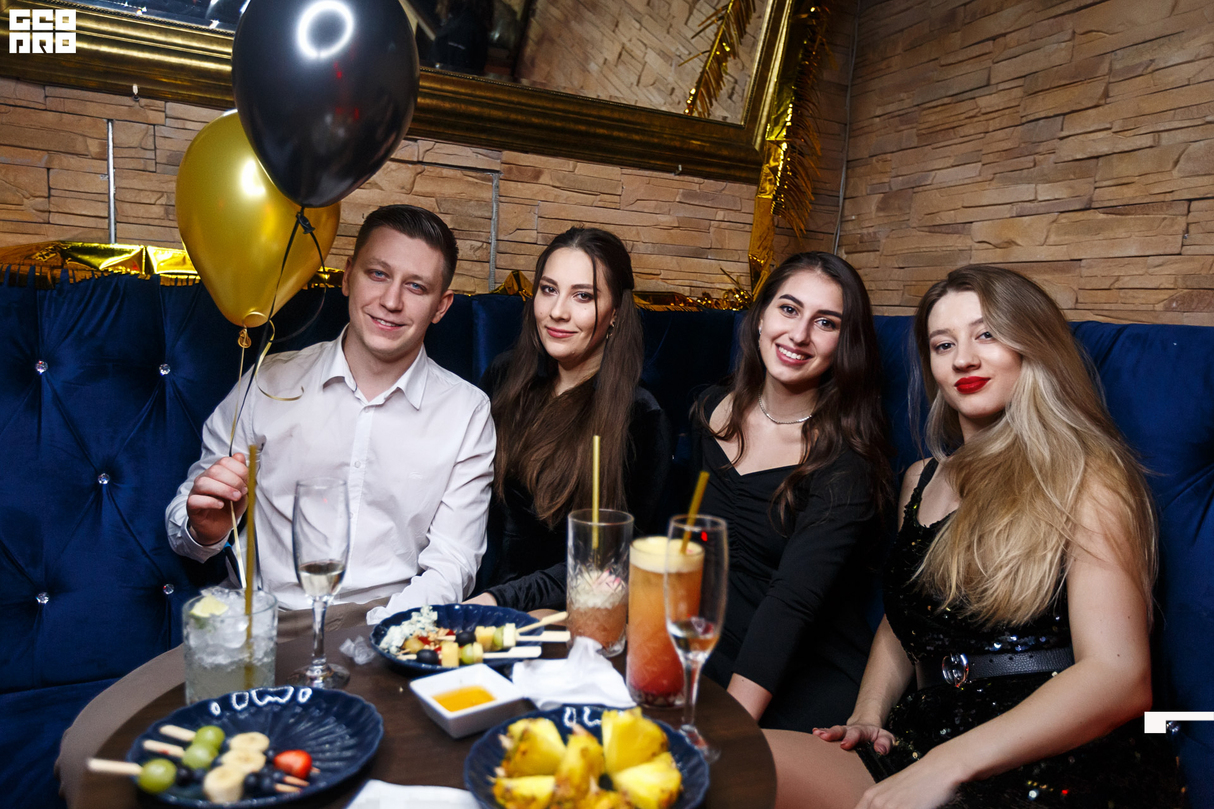 Friday party at Life Club 19