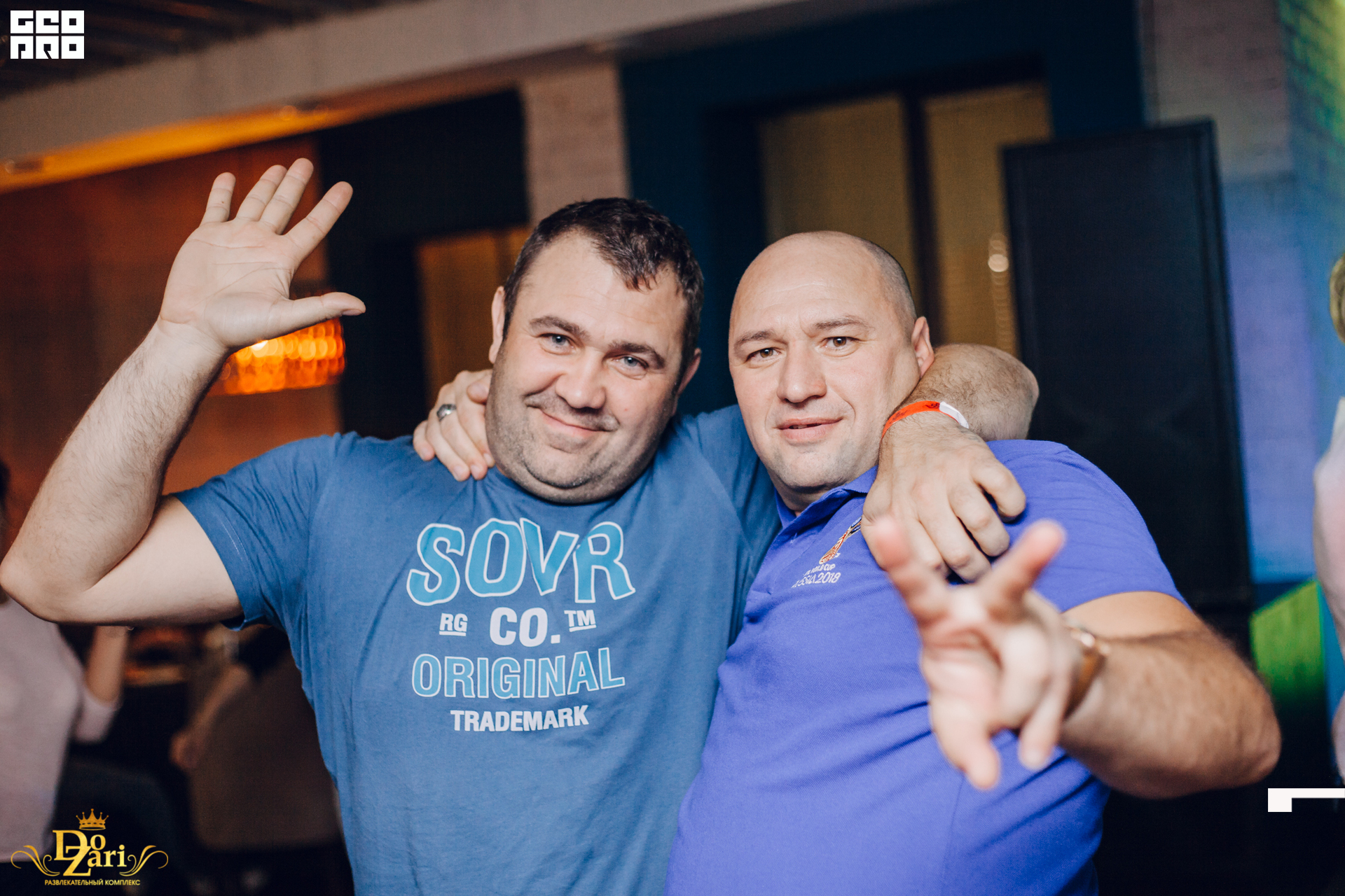 19-10-11 23-43-50.jpg