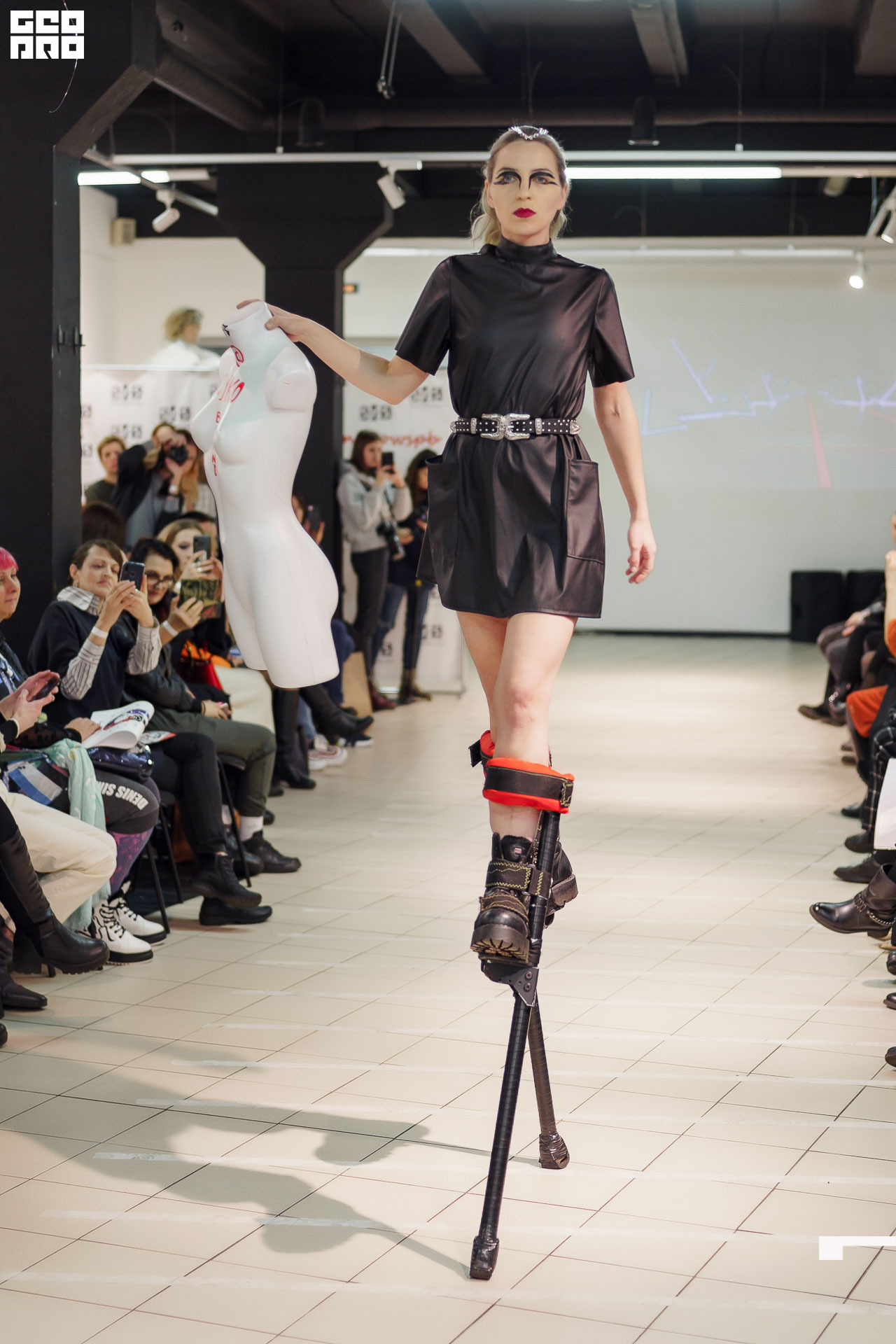 01.02.20_StreetFashionShow АртМуза_0555.JPG