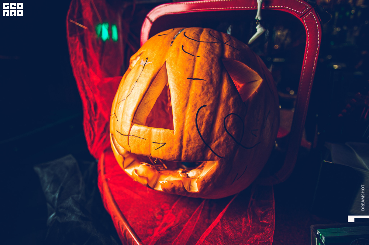 Halloween в Клубе "DINAR" 10
