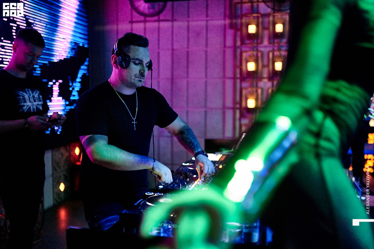 Aparde (live, Germany) in CHI 11