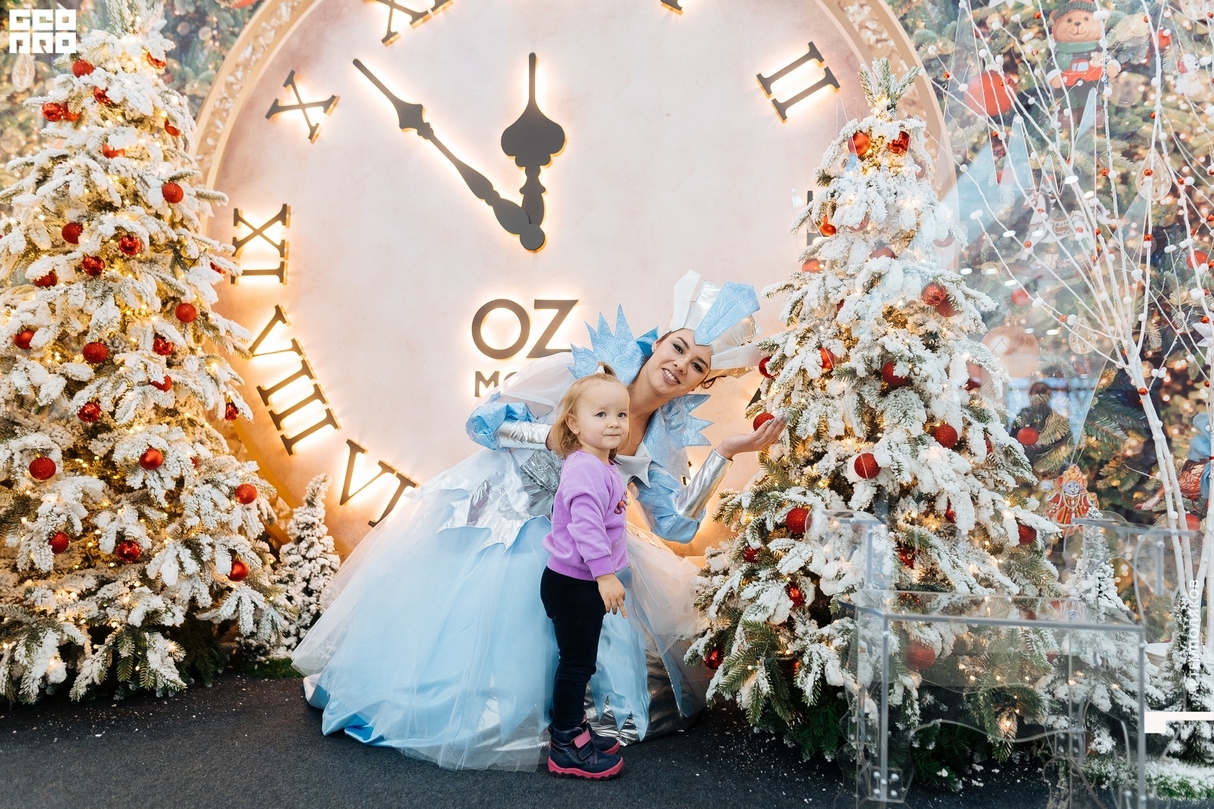 Пора новогоднего волшебства в OZ MALL 11