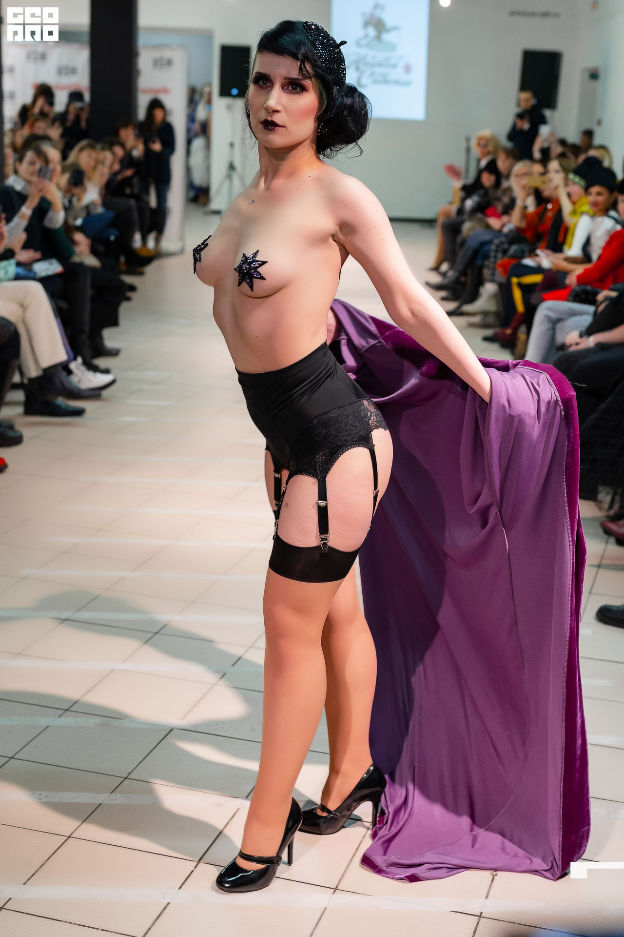 01.02.20_StreetFashionShow АртМуза_0115.JPG