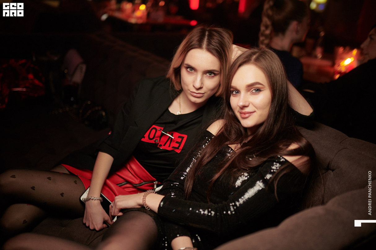 Diamonds show 8
