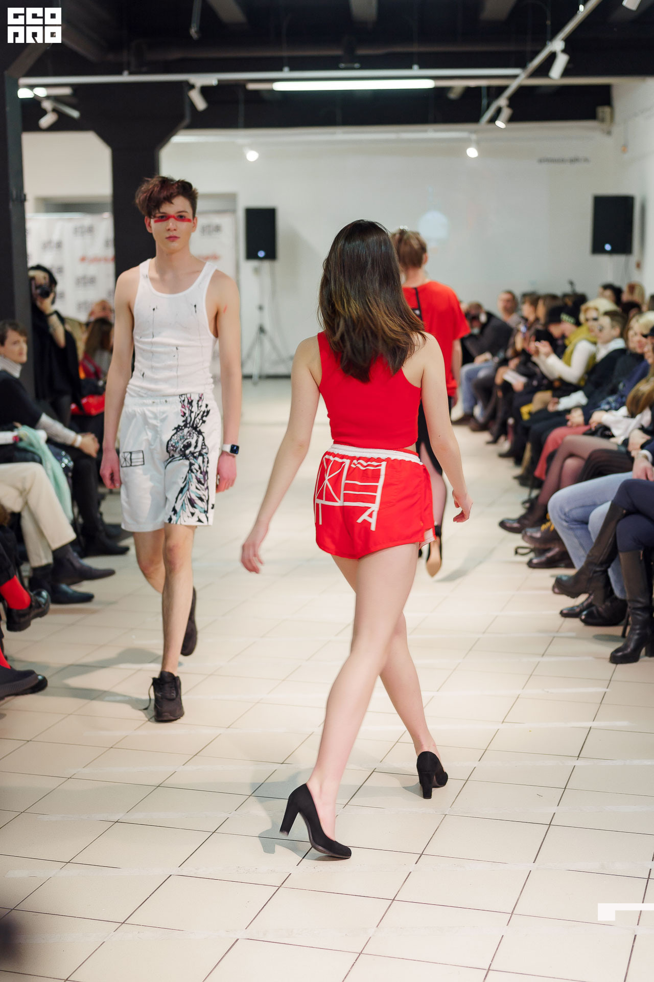 01.02.20_StreetFashionShow АртМуза_0958.JPG