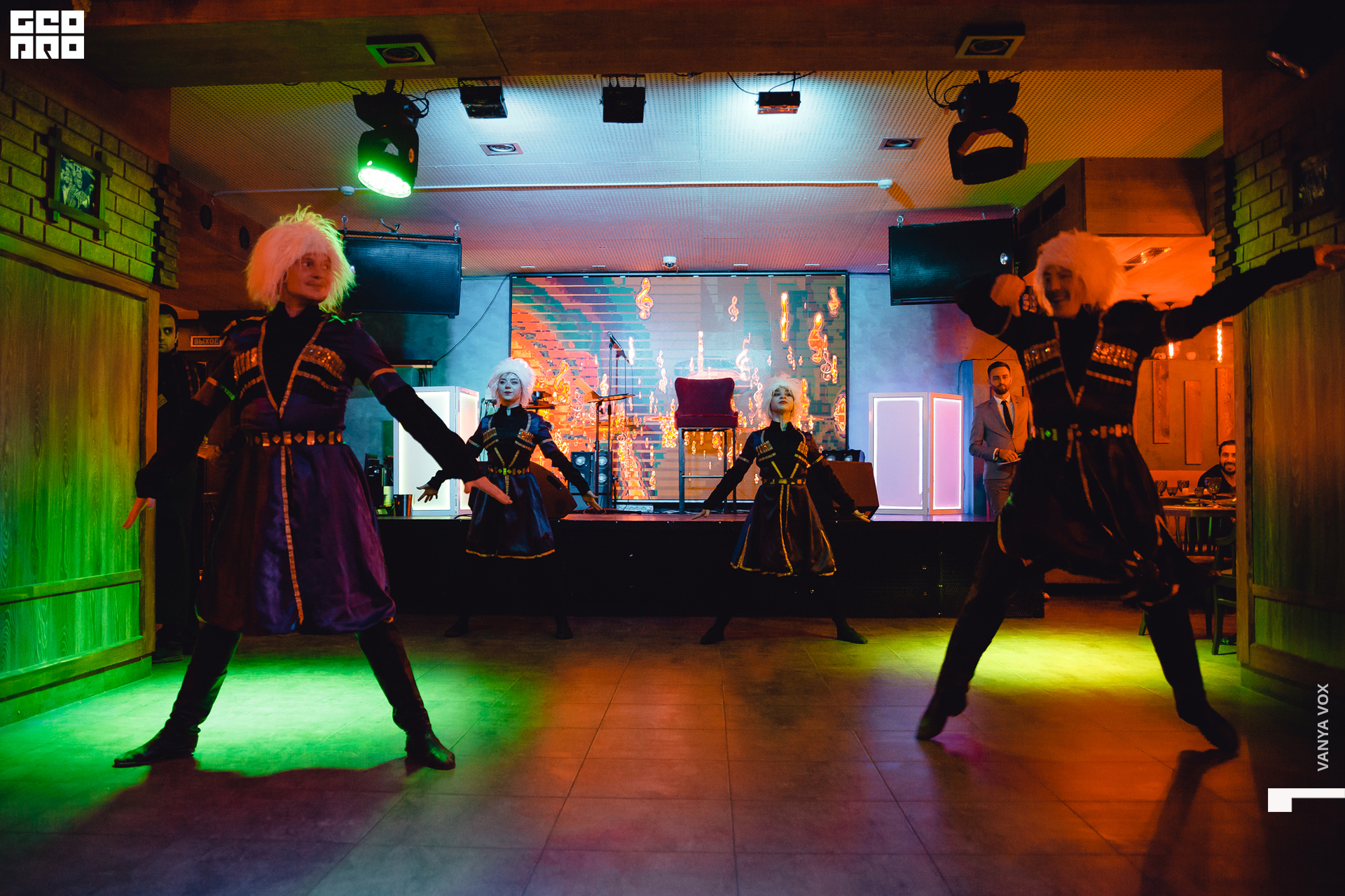 2019-11-29 19-00-00_Вокс_0042.jpg