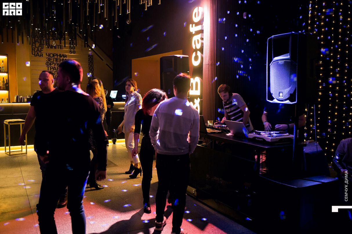 R&B Cafe - Saturday Night 14